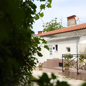  Apartment Charming In Town Center Croatia